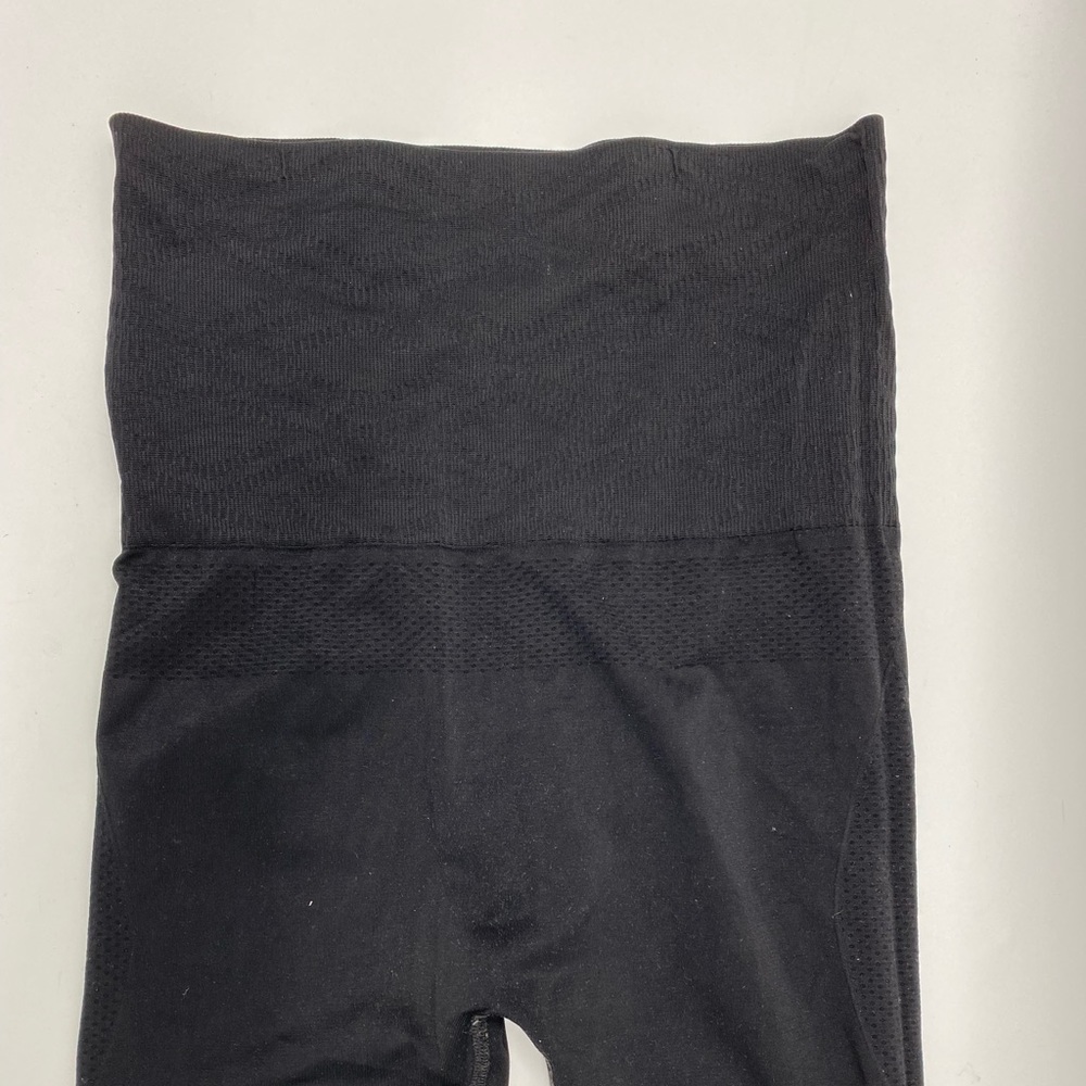 CLOVIA Women Shaper Shorts L 18.5 L / Waist: 26